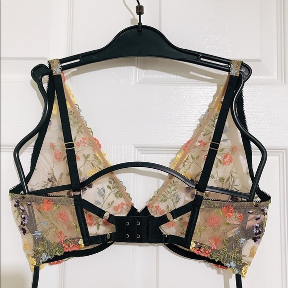 💖 Victoria’s Secret Dream Angels Embroidered Bra - Picture 3 of 15